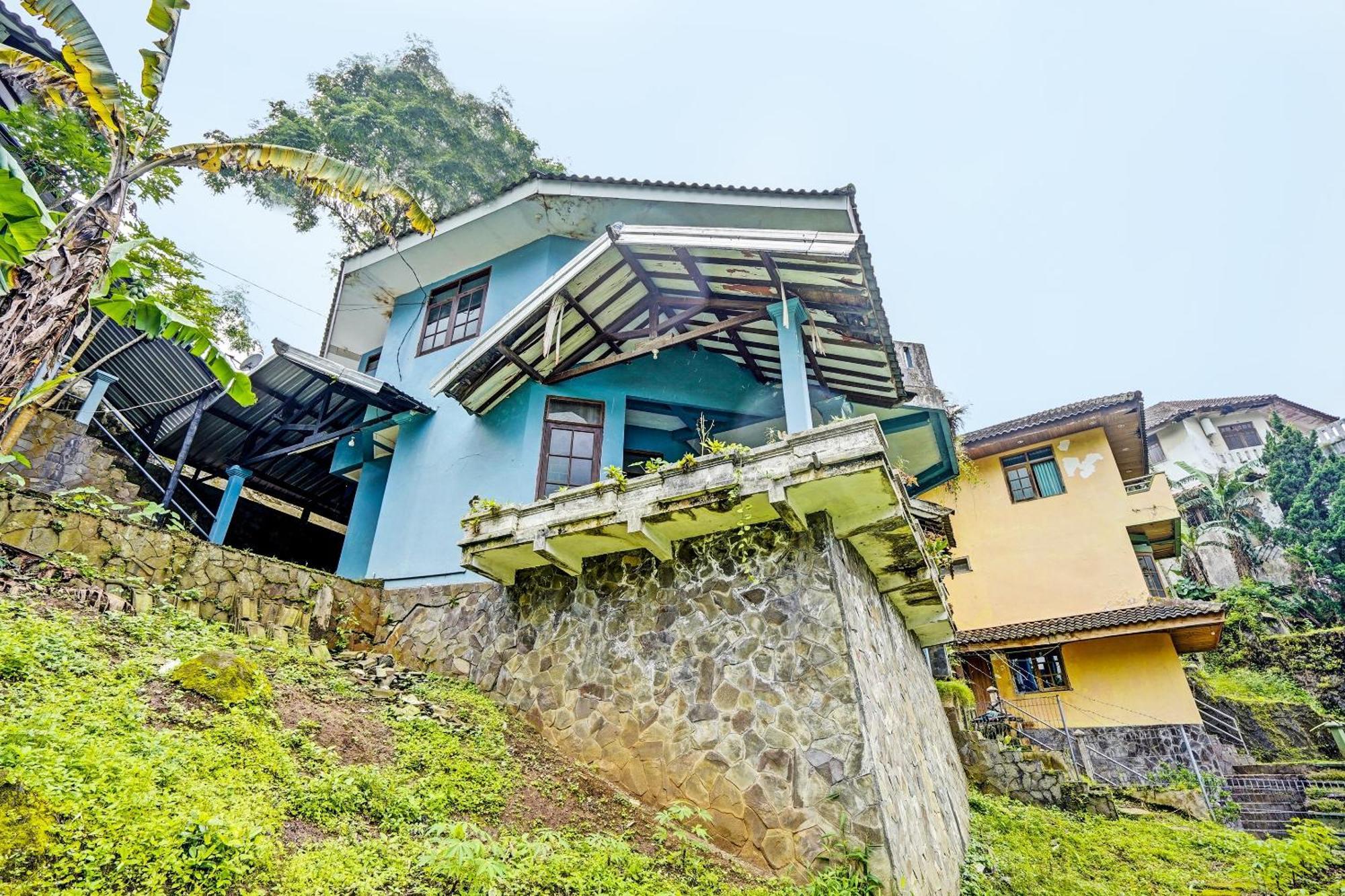 Spot On 92388 Villa Segi Delapan Prigen Exterior foto